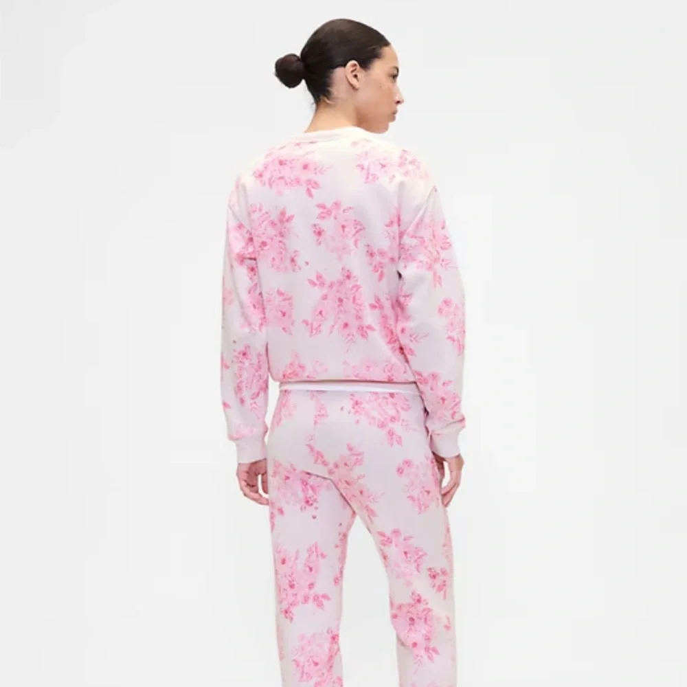 GAP Pink Floral Lounge Set - Picture 3 of 9